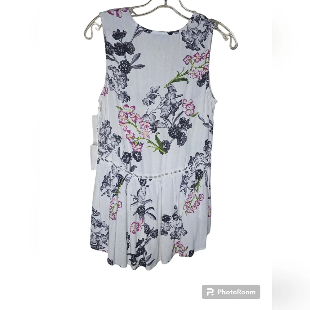 1.STATE women's cream sleeveless floral v-neck high-low top size XS